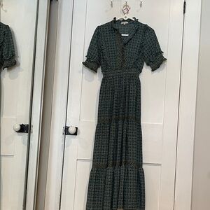 #32, Bohemian Tiered Midi Dress - Green Printed